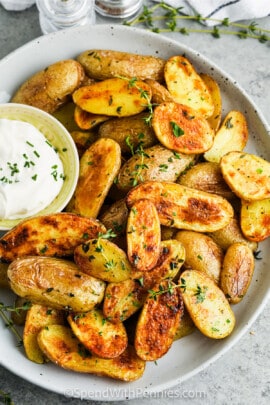 Oven Baked Fingerling Potatoes with dip