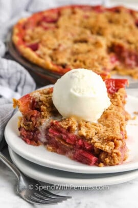 plated Rhubarb Crumble Pie with ice cream