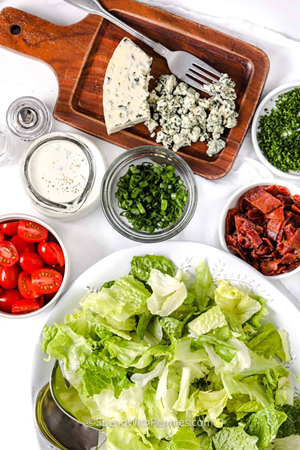 ingredients to make BLT Salad